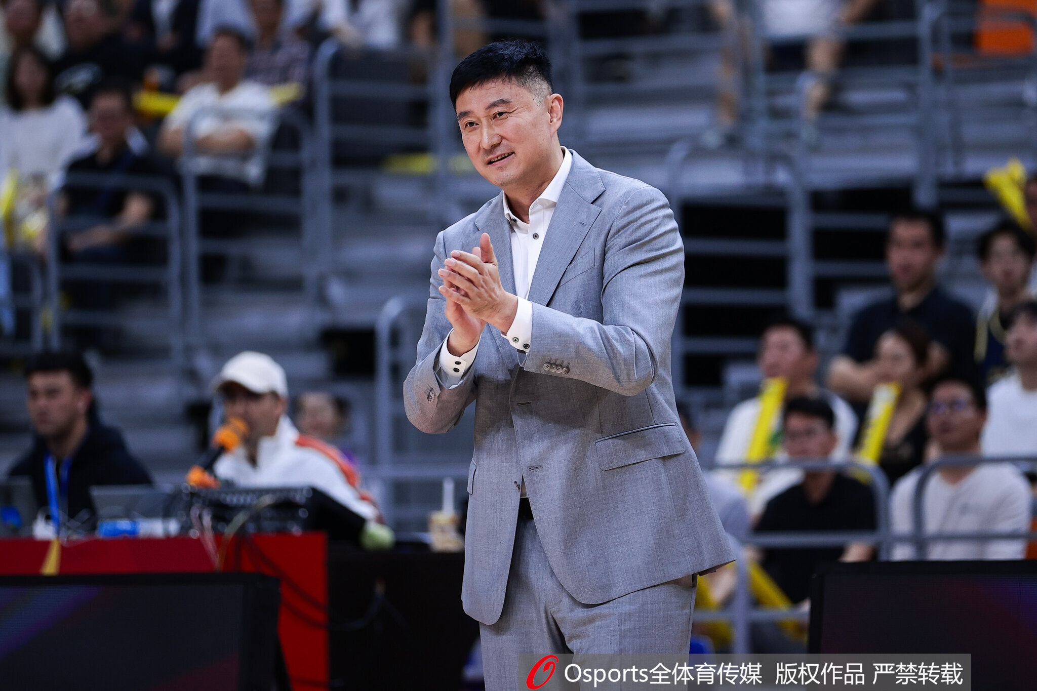 杜锋：北京招兵买马引进了很多优秀的球员 拿下比赛非常不容易
